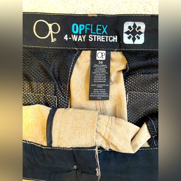 Amazing hybrid shorts for casual/golf. Waterproof. - Picture 2 of 3